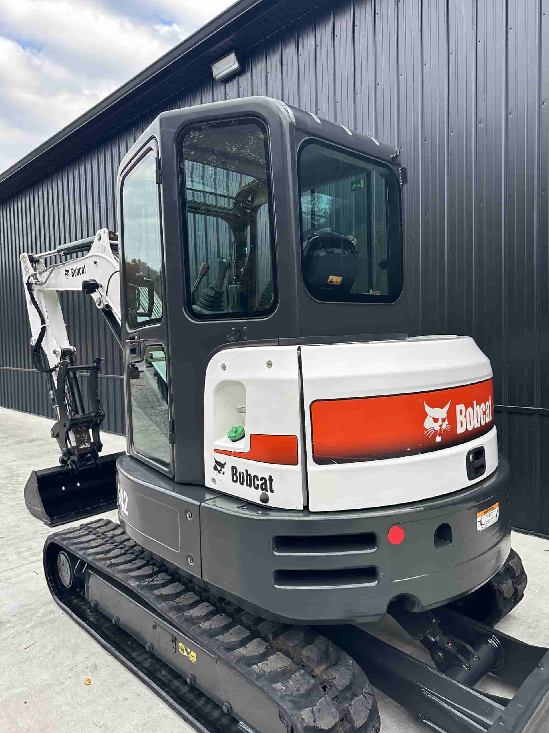 2015 BOBCAT E42
